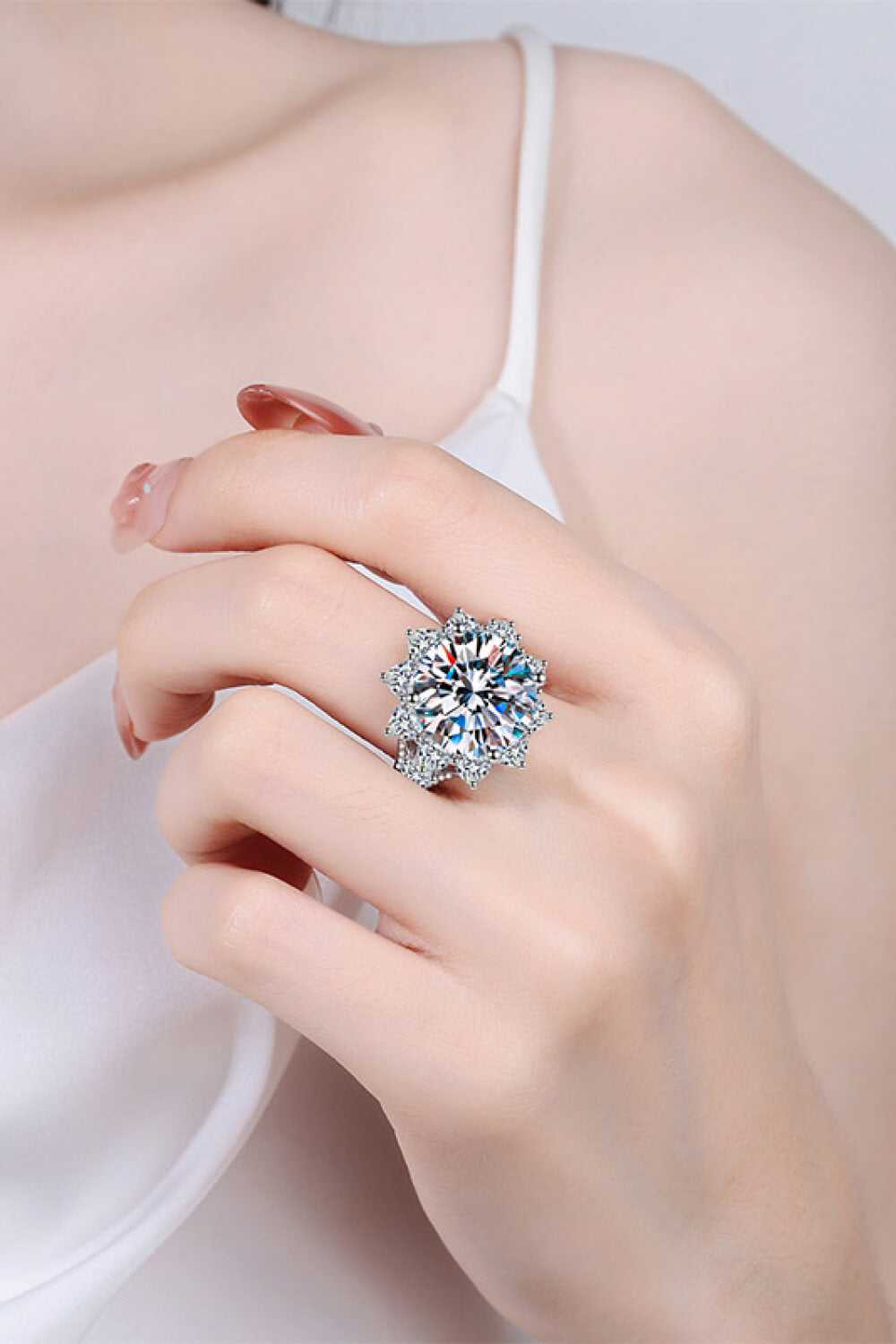 10 Carat Moissanite 925 sterling silver Flower Shaped Ring