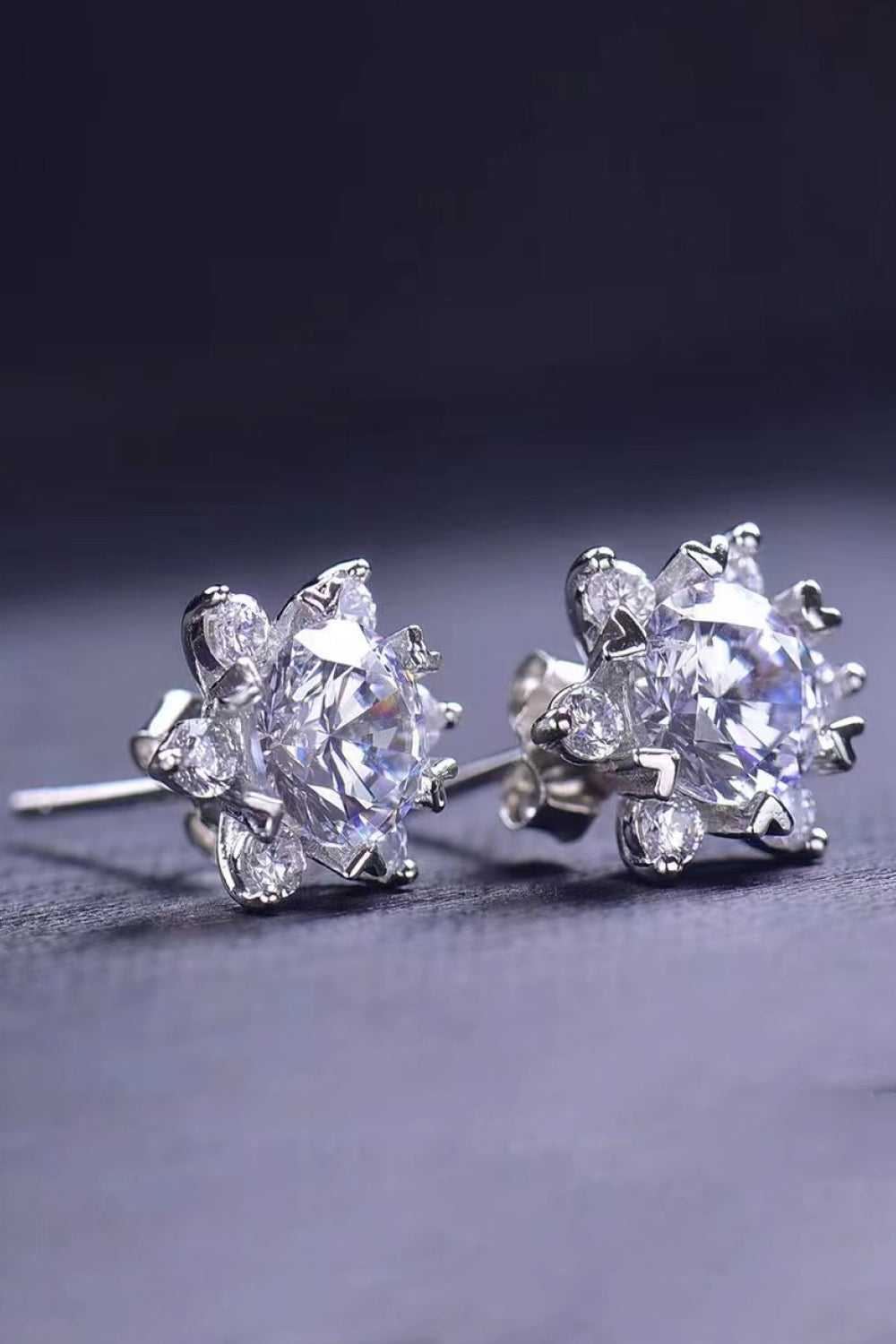 2 Carat Moissanite 925 sterling silver Floral Stud Earrings
