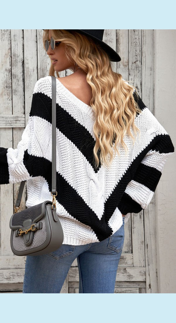 Chevron Cable-Knit V-Neck Tunic Sweater